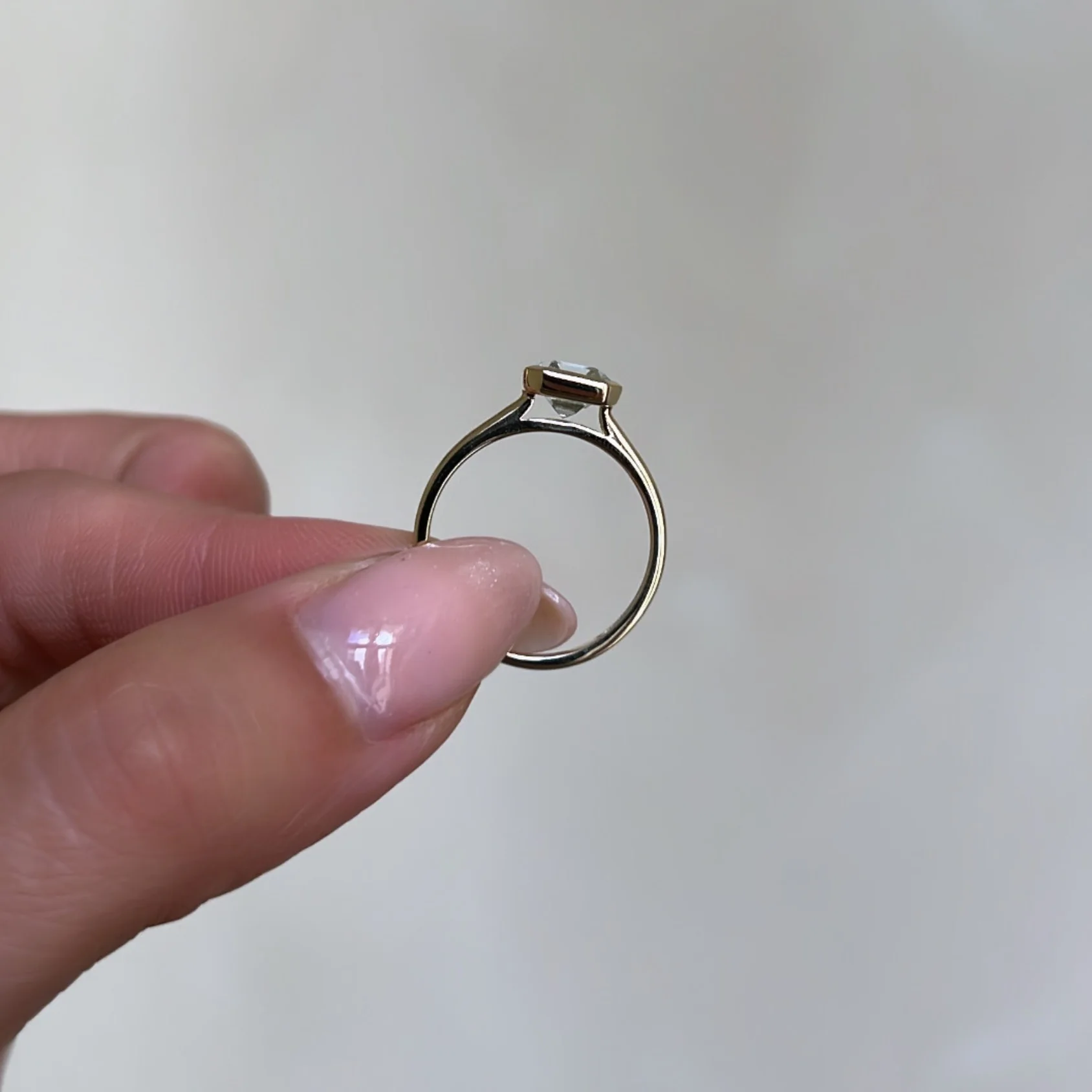 Aquamarine Bezel Ring - Image 5