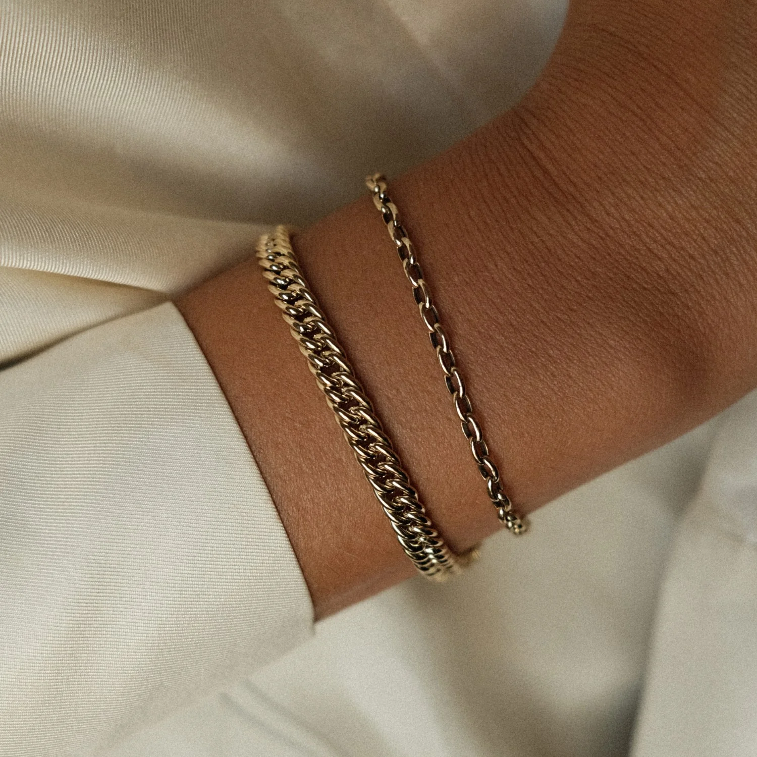 Classic Chain Bracelet - Image 5